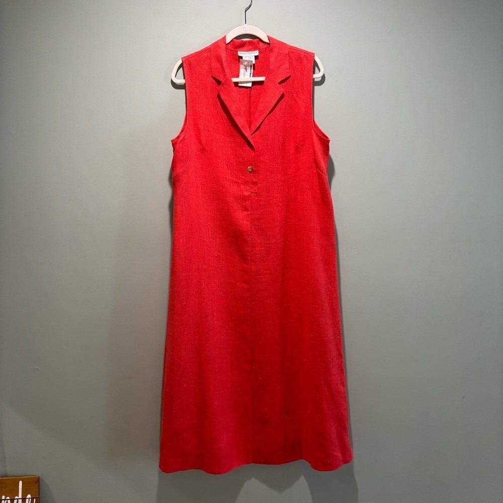 Sleeveless Red Linen Shift Dress - Classic Collared Design